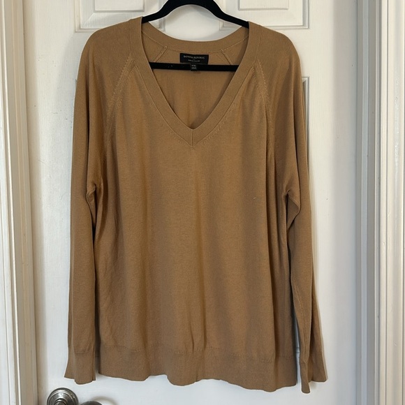 Banana republic golden rattan forever sweater XXL v neck - Picture 2 of 6